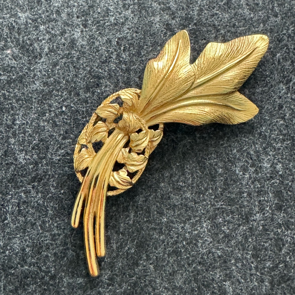 Unique Vintage Gold Leaf Brooch with Filigree Design